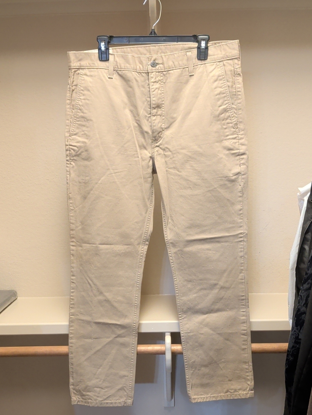 Levi's Men's Beige Khaki Chino Pants